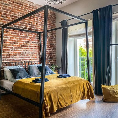 Cozy Apartment With Ac For Couples - Old Town คราคูฟ ภายนอก รูปภาพ