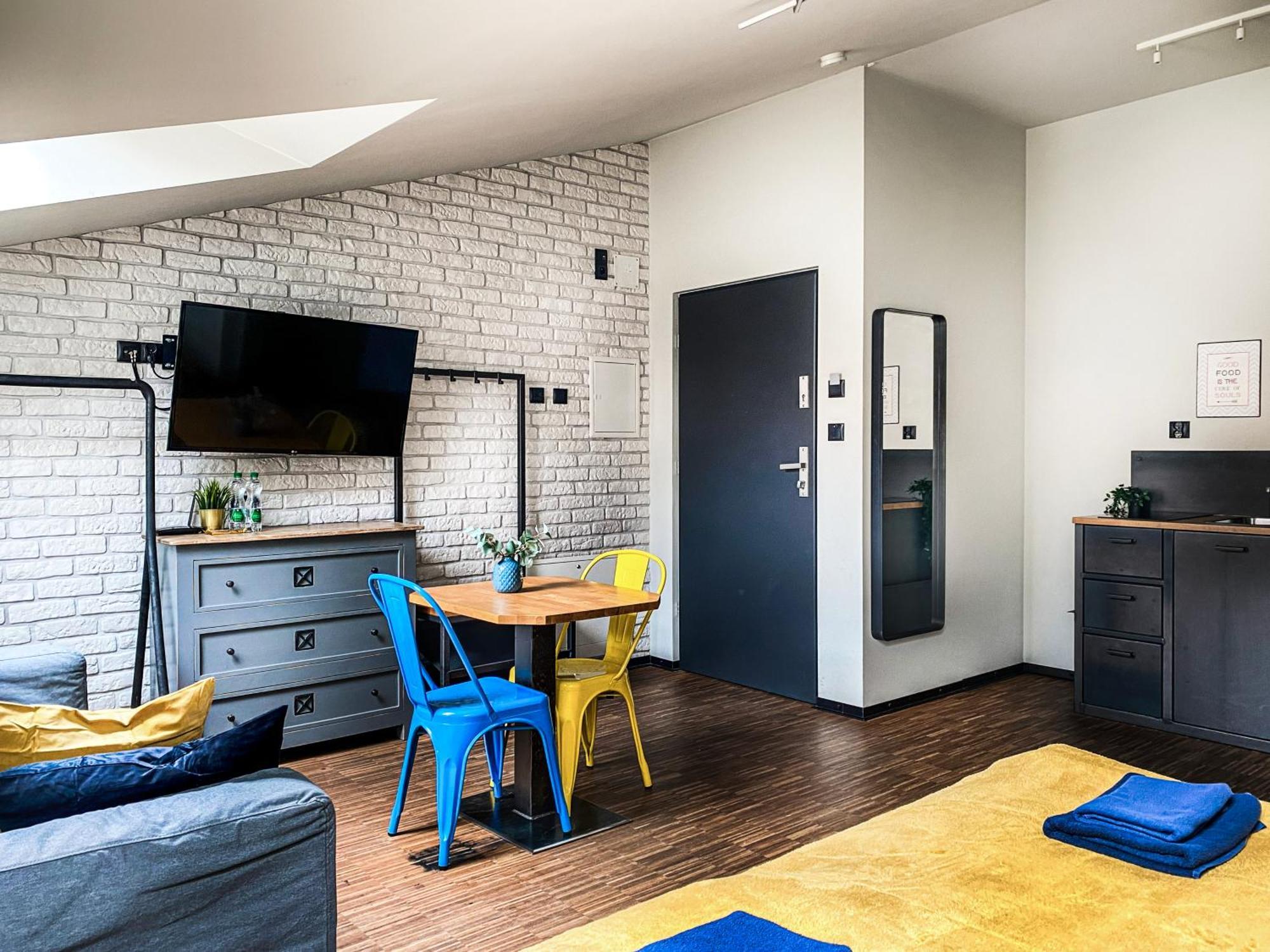 Cozy Apartment With Ac For Couples - Old Town คราคูฟ ภายนอก รูปภาพ