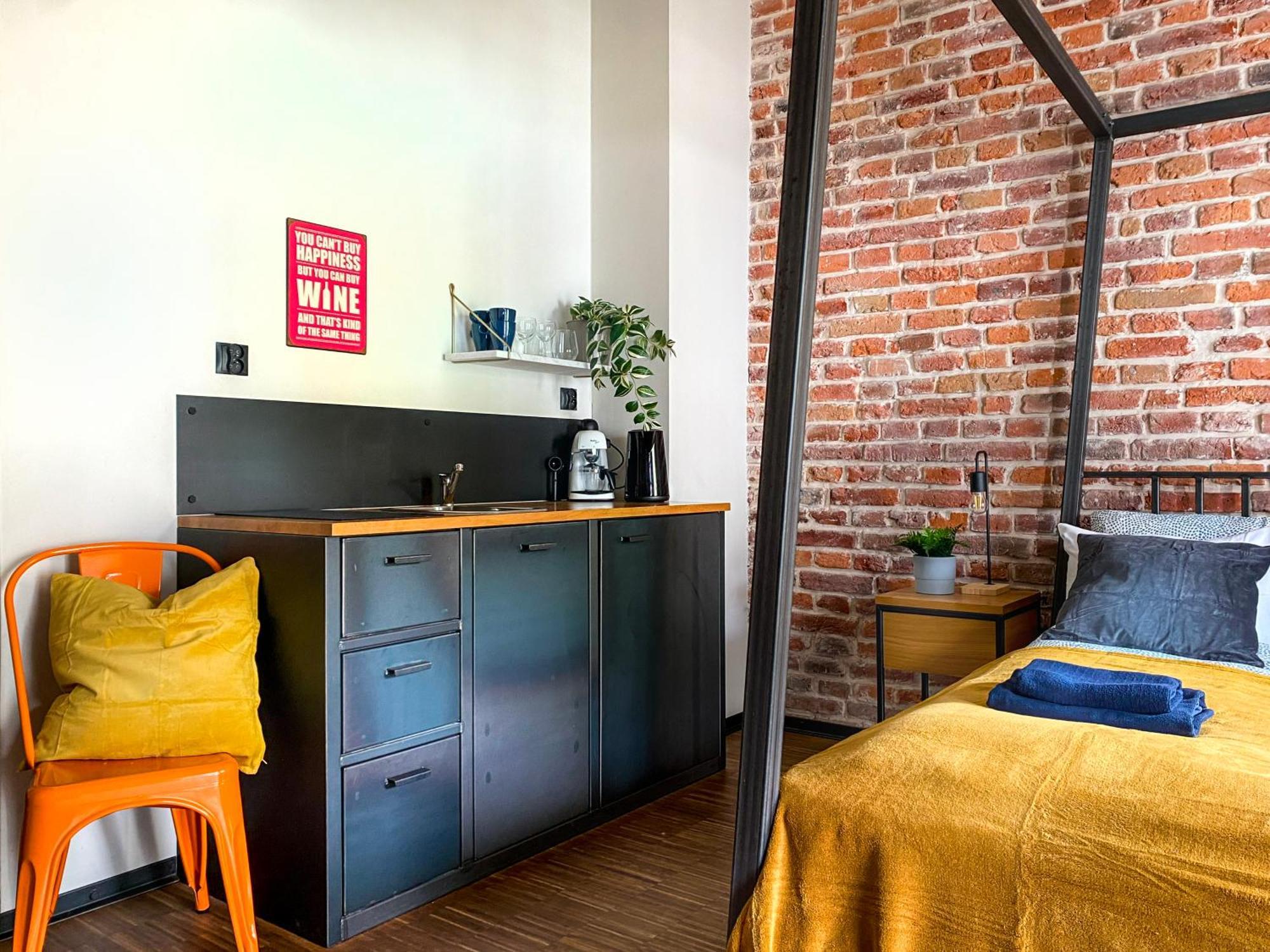 Cozy Apartment With Ac For Couples - Old Town คราคูฟ ภายนอก รูปภาพ