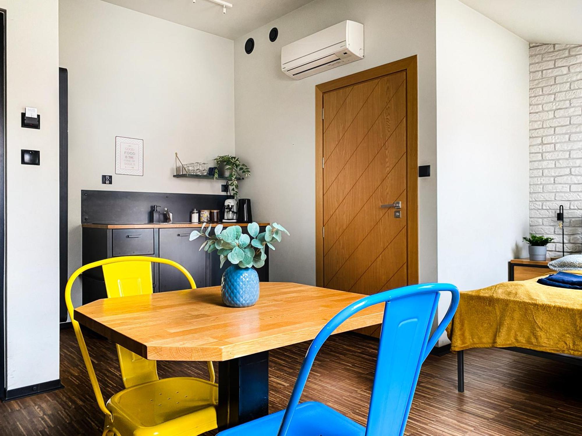 Cozy Apartment With Ac For Couples - Old Town คราคูฟ ภายนอก รูปภาพ