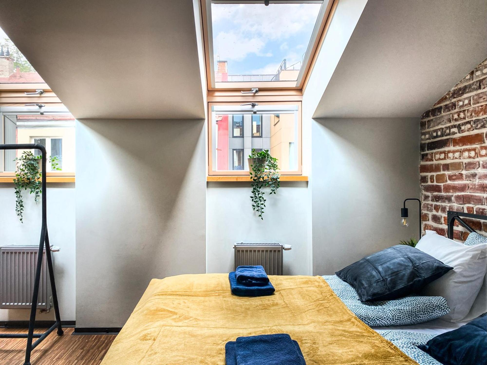 Cozy Apartment With Ac For Couples - Old Town คราคูฟ ภายนอก รูปภาพ