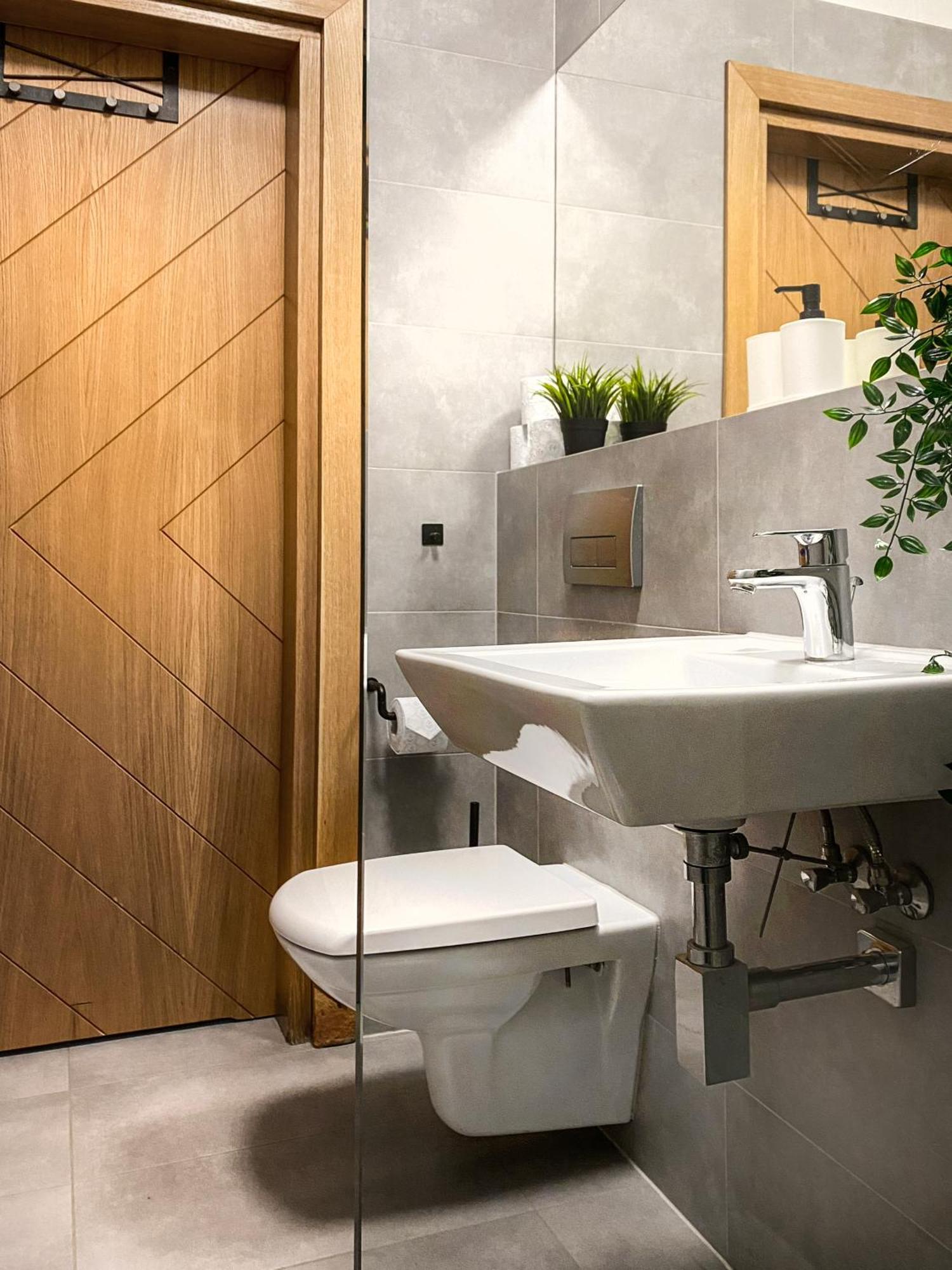 Cozy Apartment With Ac For Couples - Old Town คราคูฟ ภายนอก รูปภาพ