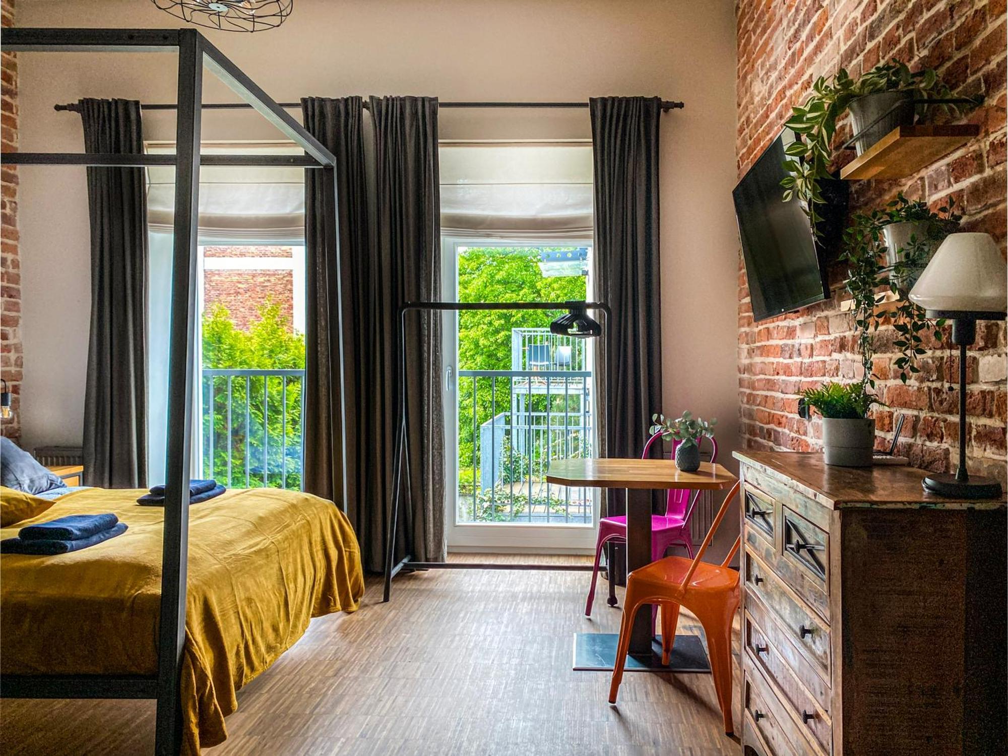 Cozy Apartment With Ac For Couples - Old Town คราคูฟ ภายนอก รูปภาพ